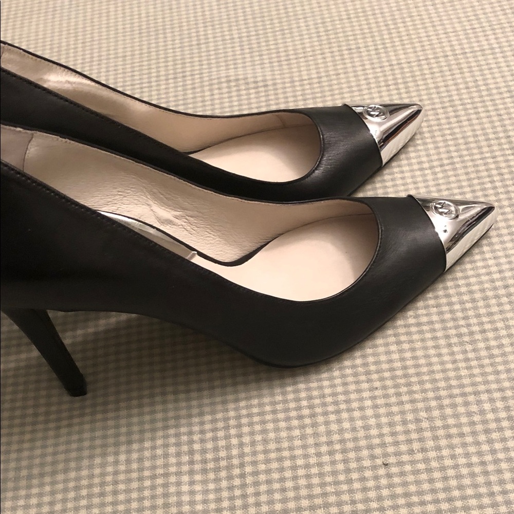Michael Kors Black Heels with Metallic Silver Tips 6 1/2M Brand New #688 - Picture 2 of 12
